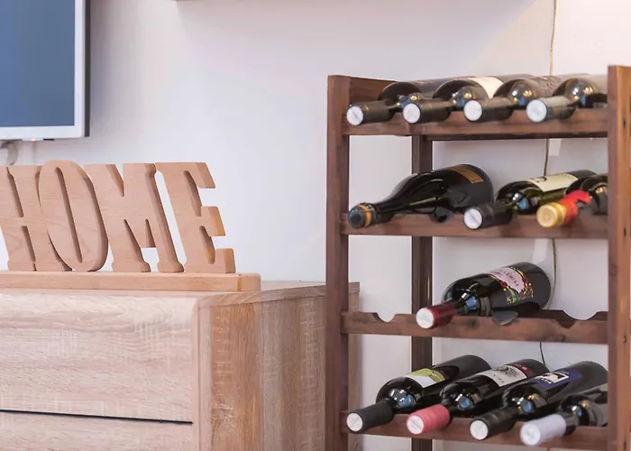 Porta Aurea Sunny * بولا