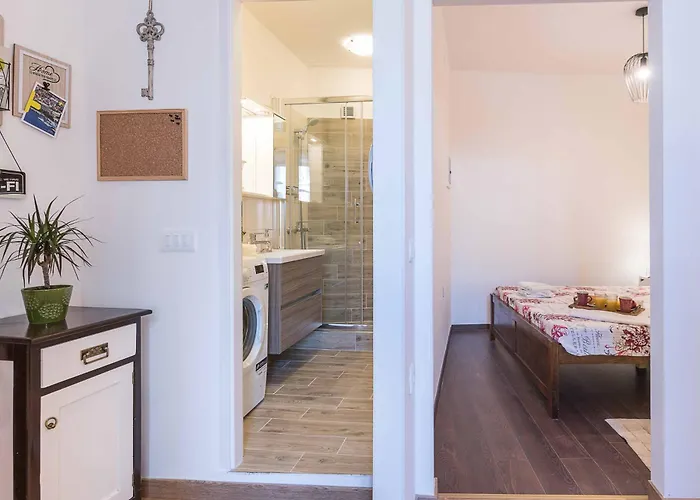 Porta Aurea Sunny * Pula